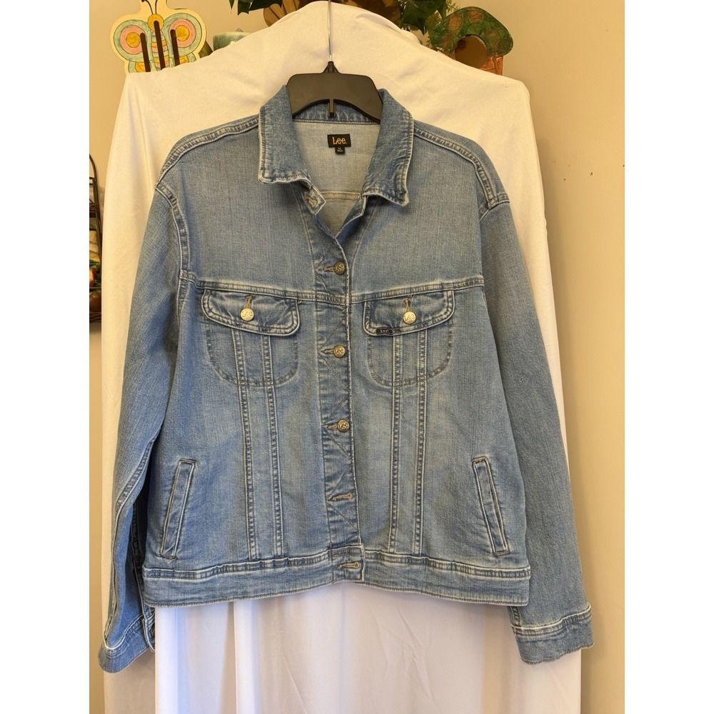 Vintage 90s Lee Riders Med Wash Blue Denim Trucker Jacket Size XL RN130273